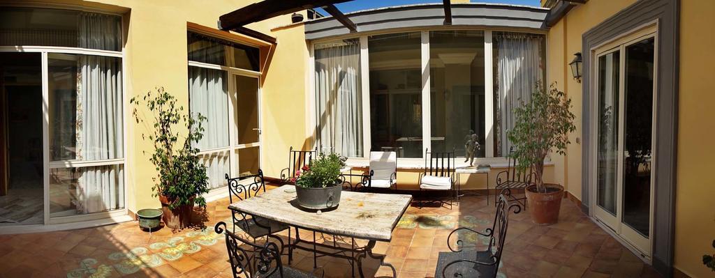 Bed And Breakfast Riviera Di Chiaia Turrisi Nápoles Exterior foto